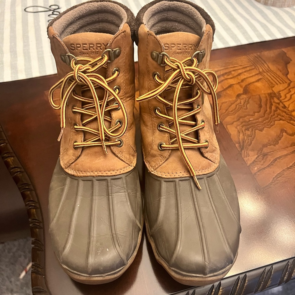 Sperry Tan and Brown Lace-Up Boots